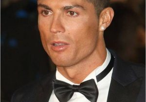 Cristiano Ronaldo Lebenslauf Deutsch Cristiano Ronaldo Starporträt News Bilder