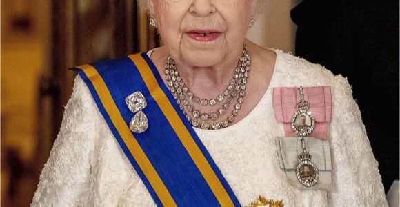 Queen Elizabeth 2 Lebenslauf Englisch Queen Elizabeth Ii Steckbrief Bilder Und News